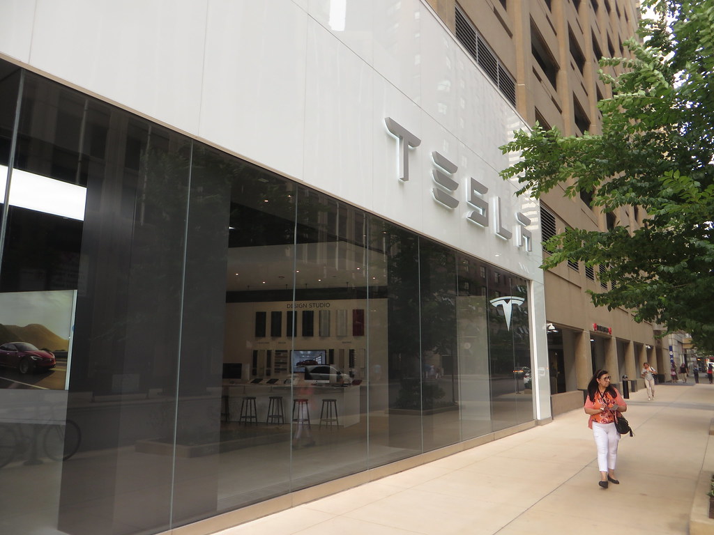 Tesla announces a $300 charging mat that can recharge 3 devices at once