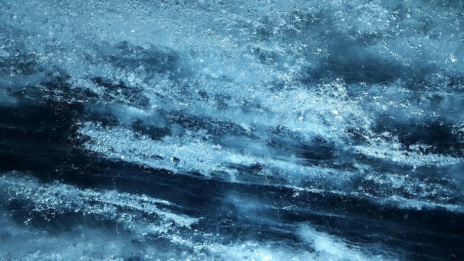 Scientists Discover Amorphous Ice That’s Weirdly Similar to Liquid Water