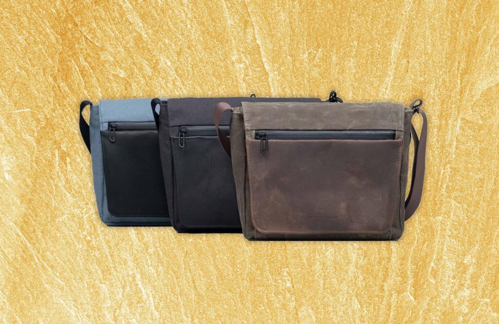 Review: WaterField Shinjuku iPad Messenger Bag