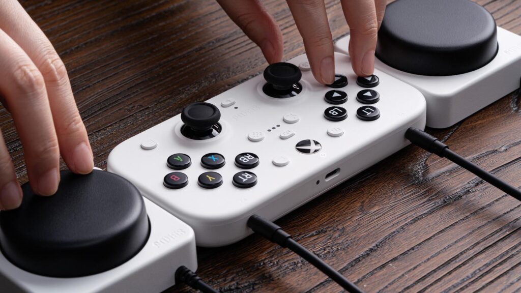 Microsoft, Byowave, and 8BitDo team up to create new ‘Designed for Xbox’ accessibility controllers